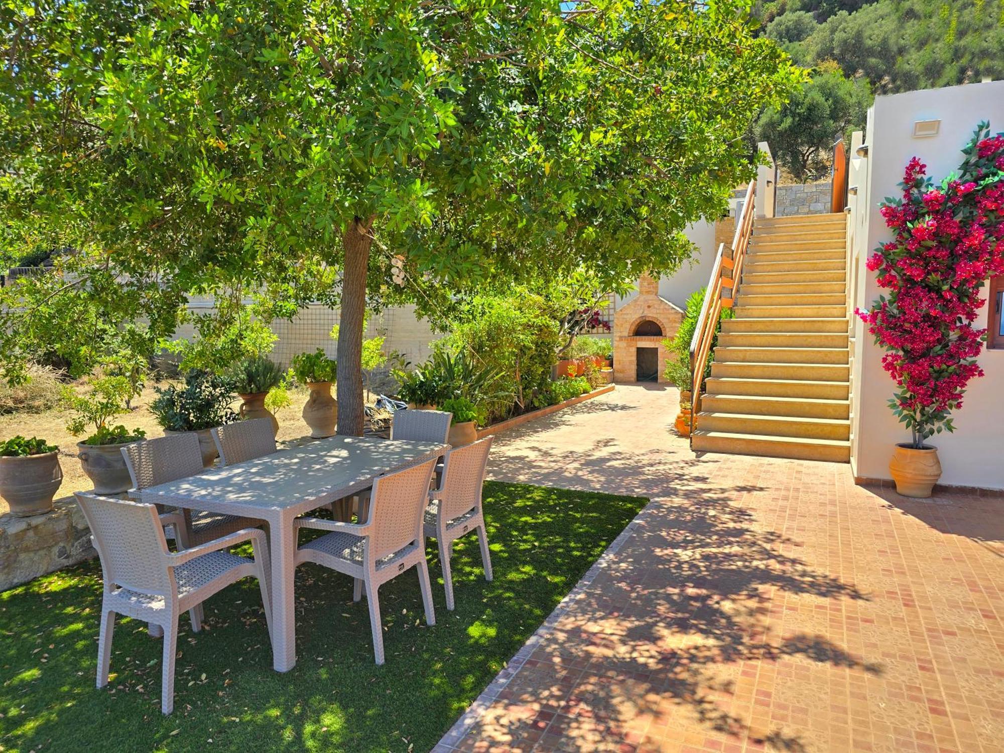 Villa Balcony, Cozy Villa With Amazing View Rodhiá Exteriör bild